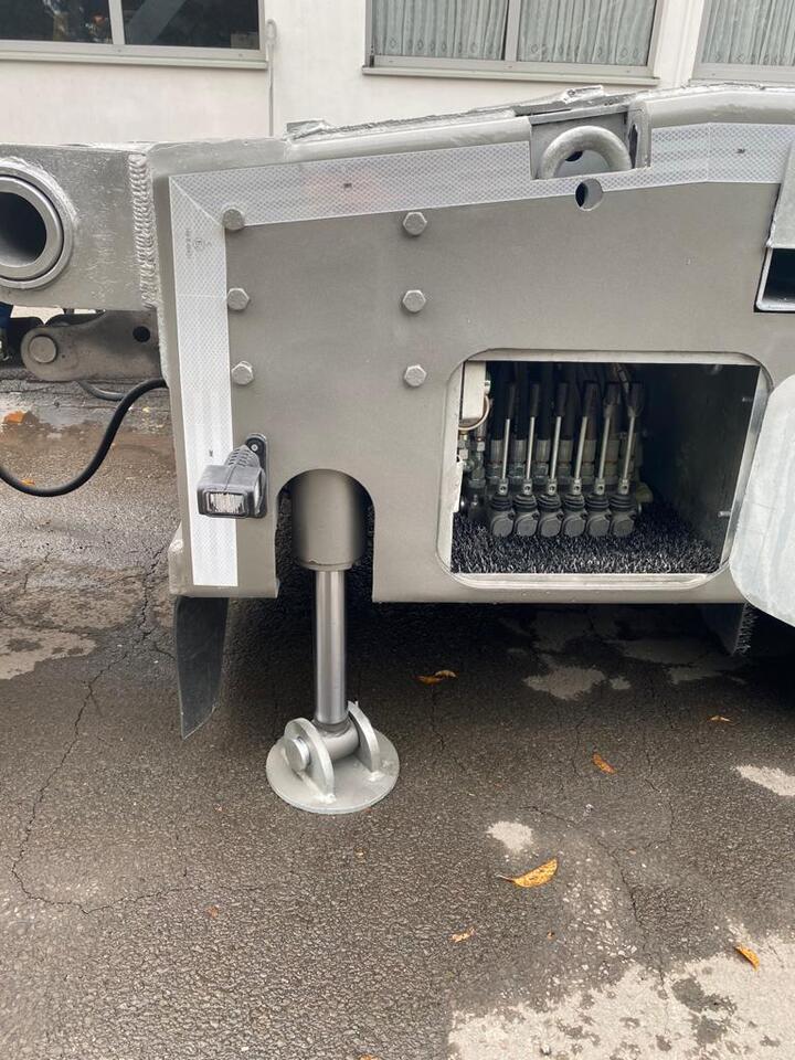 4 AXLE GERMANO TYPE LOWLOADER VEGA TRAILER - Låg lastare semitrailer: bild 5 4 AXLE GERMANO TYPE LOWLOADER VEGA TRAILER - Låg lastare semitrailer: bild 5