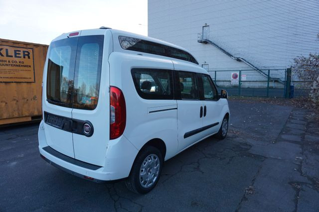 Fiat Doblo 1.6 16V Multijet 88kW Rollstuhlumbau - Persontransport: bild 4 Fiat Doblo 1.6 16V Multijet 88kW Rollstuhlumbau - Persontransport: bild 4