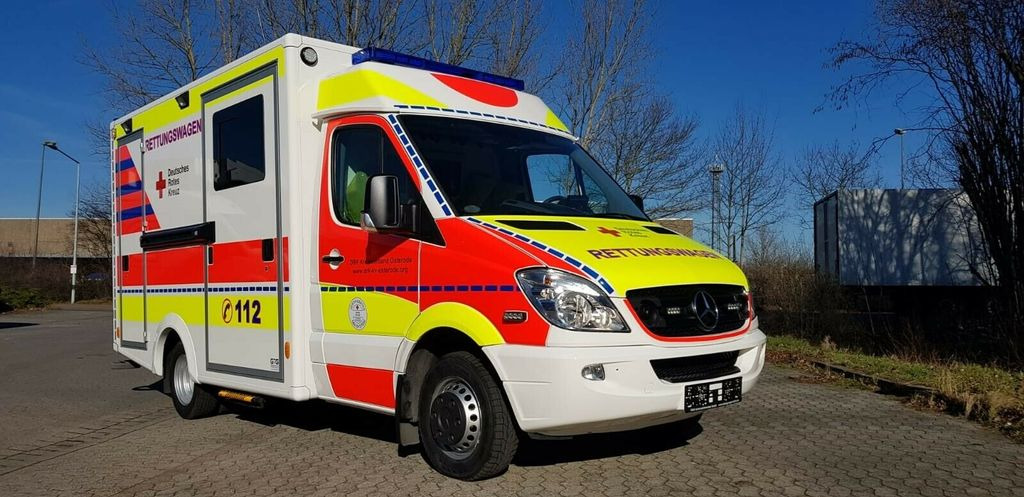 Mercedes-Benz Sprinter 516 // 1 J Garantie // - Ambulans: bild 2 Mercedes-Benz Sprinter 516 // 1 J Garantie // - Ambulans: bild 2