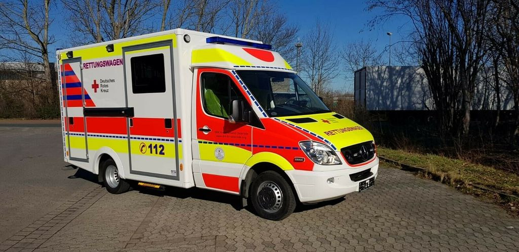 Mercedes-Benz Sprinter 516 // 1 J Garantie // - Ambulans: bild 1 Mercedes-Benz Sprinter 516 // 1 J Garantie // - Ambulans: bild 1