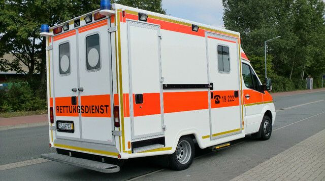 Mercedes-Benz Sprinter 516 WAS 12 Monate Garantie // - Ambulans: bild 5 Mercedes-Benz Sprinter 516 WAS 12 Monate Garantie // - Ambulans: bild 5