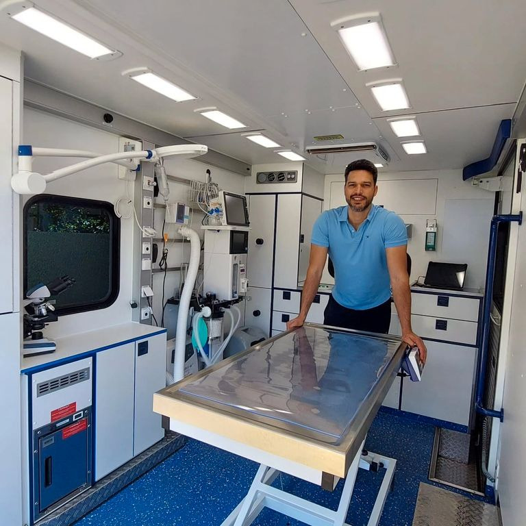 Mercedes-Benz Sprinter 519 Tierarzt Garantie Mercedes-Benz Sprinter 519 Tierarzt Garantie - Ambulans: bild 5 Mercedes-Benz Sprinter 519 Tierarzt Garantie Mercedes-Benz Sprinter 519 Tierarzt Garantie - Ambulans: bild 5