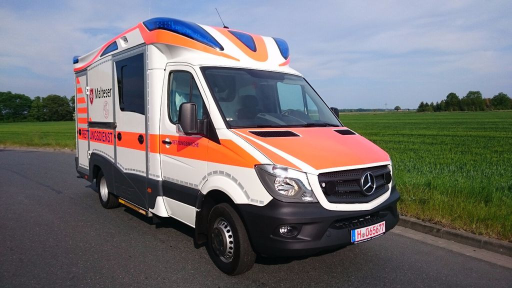 Mercedes-Benz Tigis Mod 2016 wie neu  - Ambulans: bild 4 Mercedes-Benz Tigis Mod 2016 wie neu  - Ambulans: bild 4