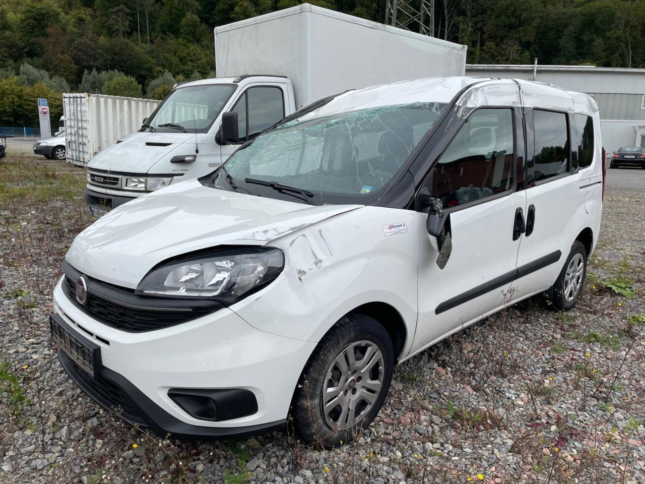 Fiat Doblo Maxi 1.6 M-Jet Euro6 Klima ZV - Persontransport: bild 2 Fiat Doblo Maxi 1.6 M-Jet Euro6 Klima ZV - Persontransport: bild 2