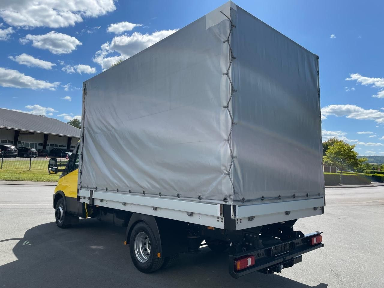 Iveco Daily 70C21HA8/P (72C) Euro6 Klima AHK Navi ZV - Transportbil med kapell: bild 5 Iveco Daily 70C21HA8/P (72C) Euro6 Klima AHK Navi ZV - Transportbil med kapell: bild 5