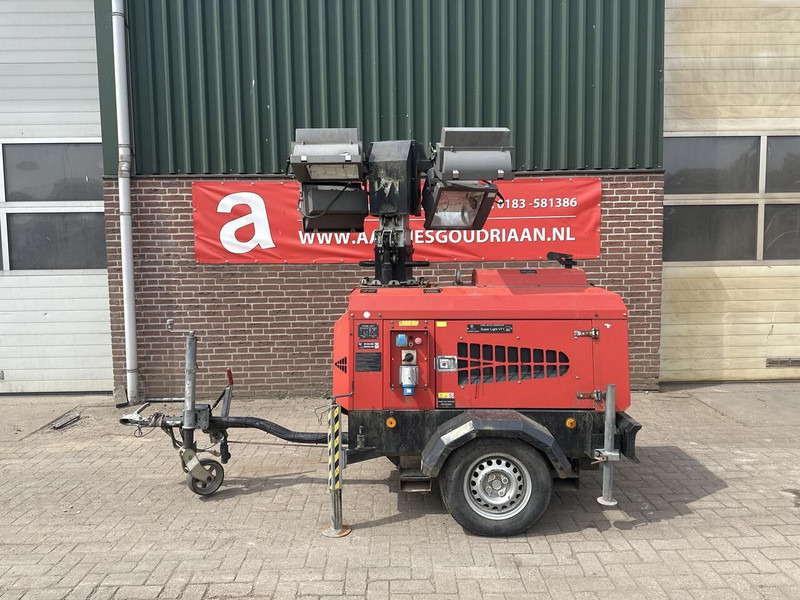 LIGHT tower light lichtmast - Gebruikt - Belysningsmast: bild 1 LIGHT tower light lichtmast - Gebruikt - Belysningsmast: bild 1