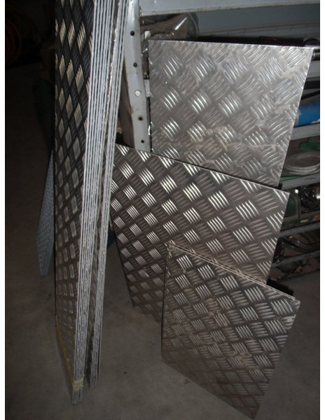 Onbekend - Stötfångare: bild 3 Onbekend - Stötfångare: bild 3