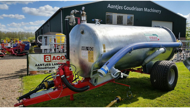 Watertank met haspel - Kletgödselspridare: bild 2 Watertank met haspel - Kletgödselspridare: bild 2