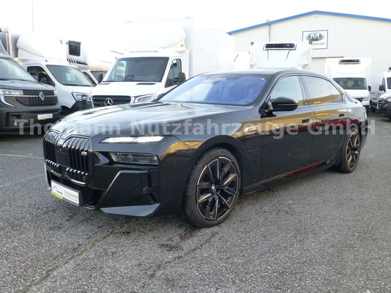 BMW M760 7 M760 e xDrive Cinema Sky Lounge 2x 21 Zol - Sedan: bild 1 BMW M760 7 M760 e xDrive Cinema Sky Lounge 2x 21 Zol - Sedan: bild 1