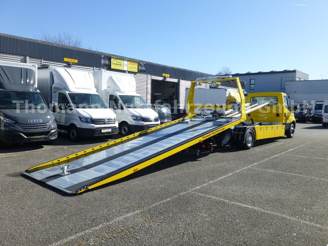 Iveco DAILY 72C18 Schiebeplateu Luftfed Navi - Bärgningsbil: bild 5 Iveco DAILY 72C18 Schiebeplateu Luftfed Navi - Bärgningsbil: bild 5