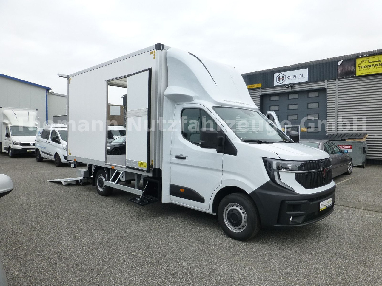 Renault NEW Master 2025 Koffer mit BÄR Ladebordwand - Volymskåp: bild 4 Renault NEW Master 2025 Koffer mit BÄR Ladebordwand - Volymskåp: bild 4