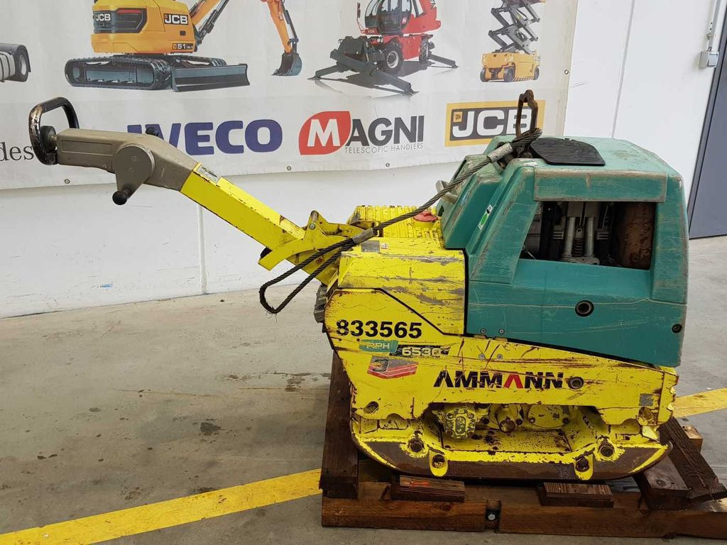 Ammann APH 6530 Rüttelplatte / 539kg / 2018 / Diesel Ammann APH 6530 Rüttelplatte / 539kg / 2018 / Diesel - Vibroplatta: bild 2 Ammann APH 6530 Rüttelplatte / 539kg / 2018 / Diesel Ammann APH 6530 Rüttelplatte / 539kg / 2018 / Diesel - Vibroplatta: bild 2