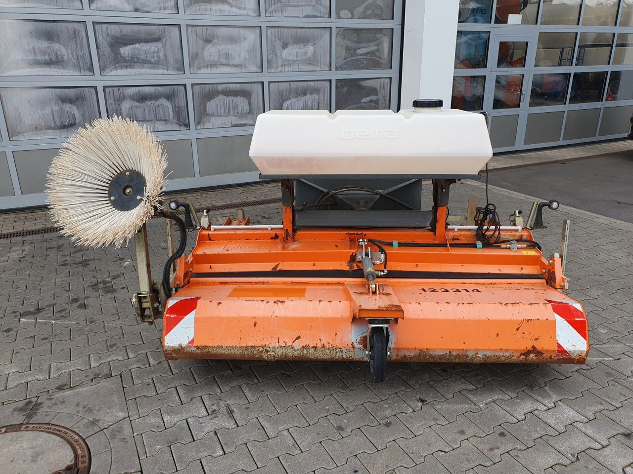 Bema 25 Dual Kehrmaschine / 2.050 mm / 2020 - Sopaggregat: bild 3 Bema 25 Dual Kehrmaschine / 2.050 mm / 2020 - Sopaggregat: bild 3