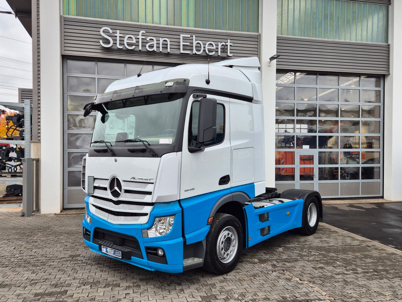 Mercedes-Benz Actros 1845 LS Öl-Retarder Navi PPC 2x Bett - Dragbil: bild 1 Mercedes-Benz Actros 1845 LS Öl-Retarder Navi PPC 2x Bett - Dragbil: bild 1