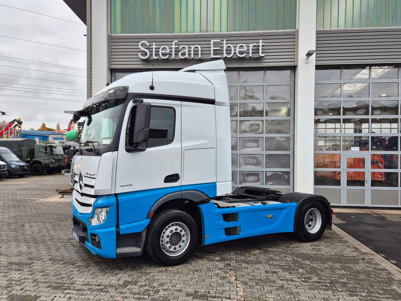 Mercedes-Benz Actros 1845 LS Öl-Retarder Navi PPC 2x Bett - Dragbil: bild 3 Mercedes-Benz Actros 1845 LS Öl-Retarder Navi PPC 2x Bett - Dragbil: bild 3