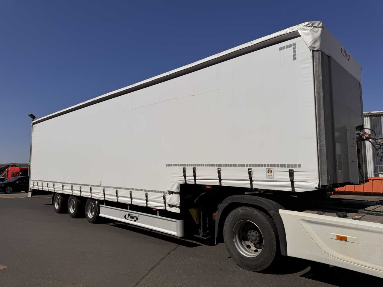 Fliegl SDS 350 Schiebeplane+Verdeck XL SAF 20.900Km - Låg lastare semitrailer: bild 2 Fliegl SDS 350 Schiebeplane+Verdeck XL SAF 20.900Km - Låg lastare semitrailer: bild 2