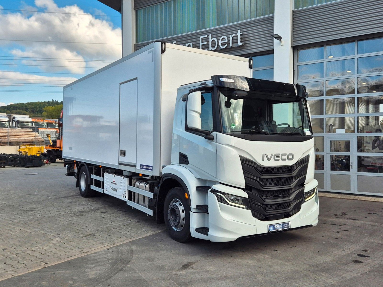 Iveco AD190S40/FP Lamberet Mitsubishi LBW Tür AHK - Kylbil lastbil: bild 2 Iveco AD190S40/FP Lamberet Mitsubishi LBW Tür AHK - Kylbil lastbil: bild 2