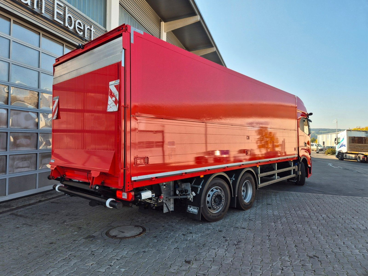 Dryckestransport lastbil Iveco AS260S50Y/FS Schwenkwand LBW 2xAHK CAM Intarder: bild 12 Dryckestransport lastbil Iveco AS260S50Y/FS Schwenkwand LBW 2xAHK CAM Intarder: bild 12