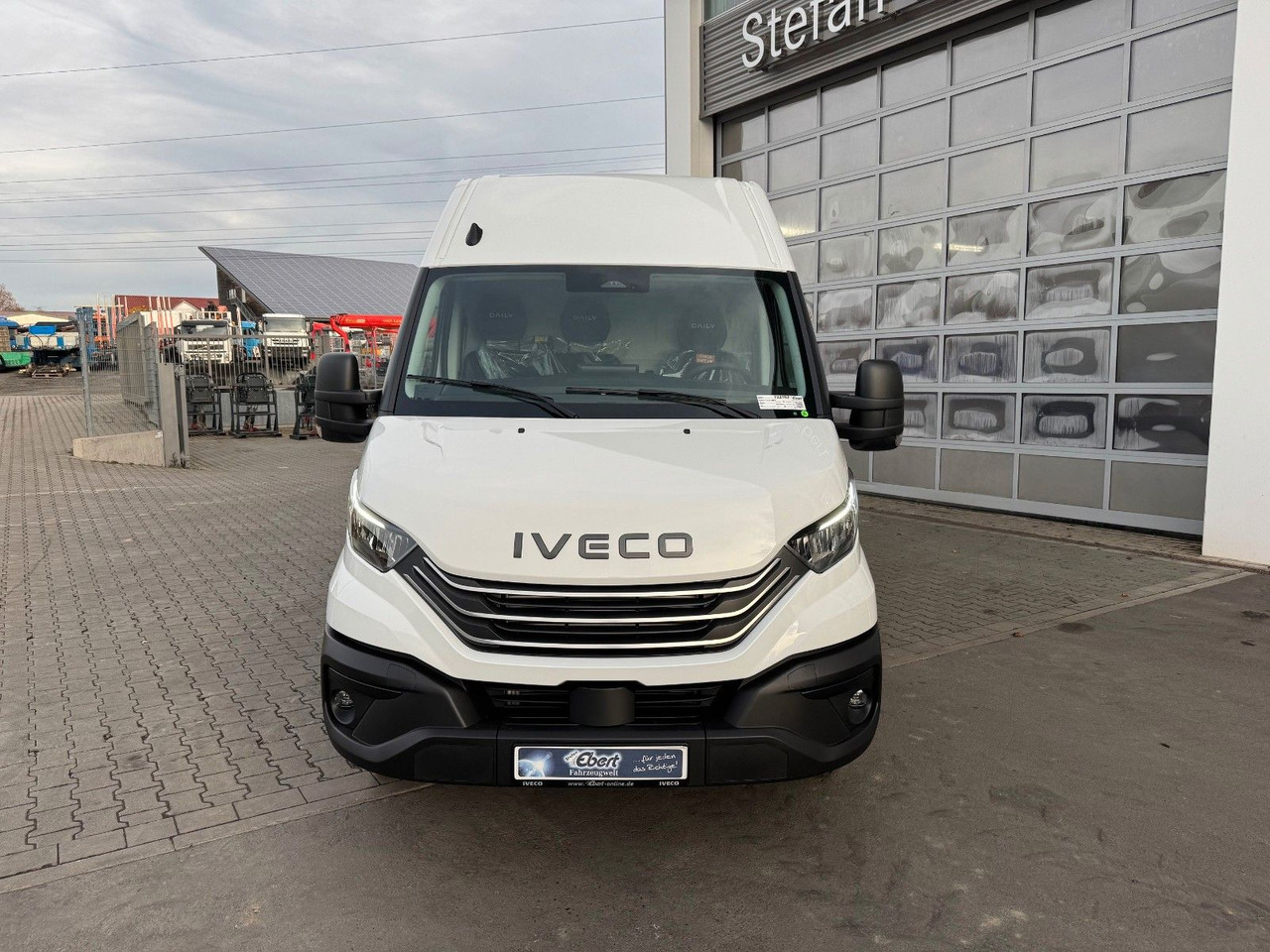 Iveco Daily 35C21 HA8 *R4.100mm*AHK*LED*Automatik* - Skåpbil: bild 3 Iveco Daily 35C21 HA8 *R4.100mm*AHK*LED*Automatik* - Skåpbil: bild 3