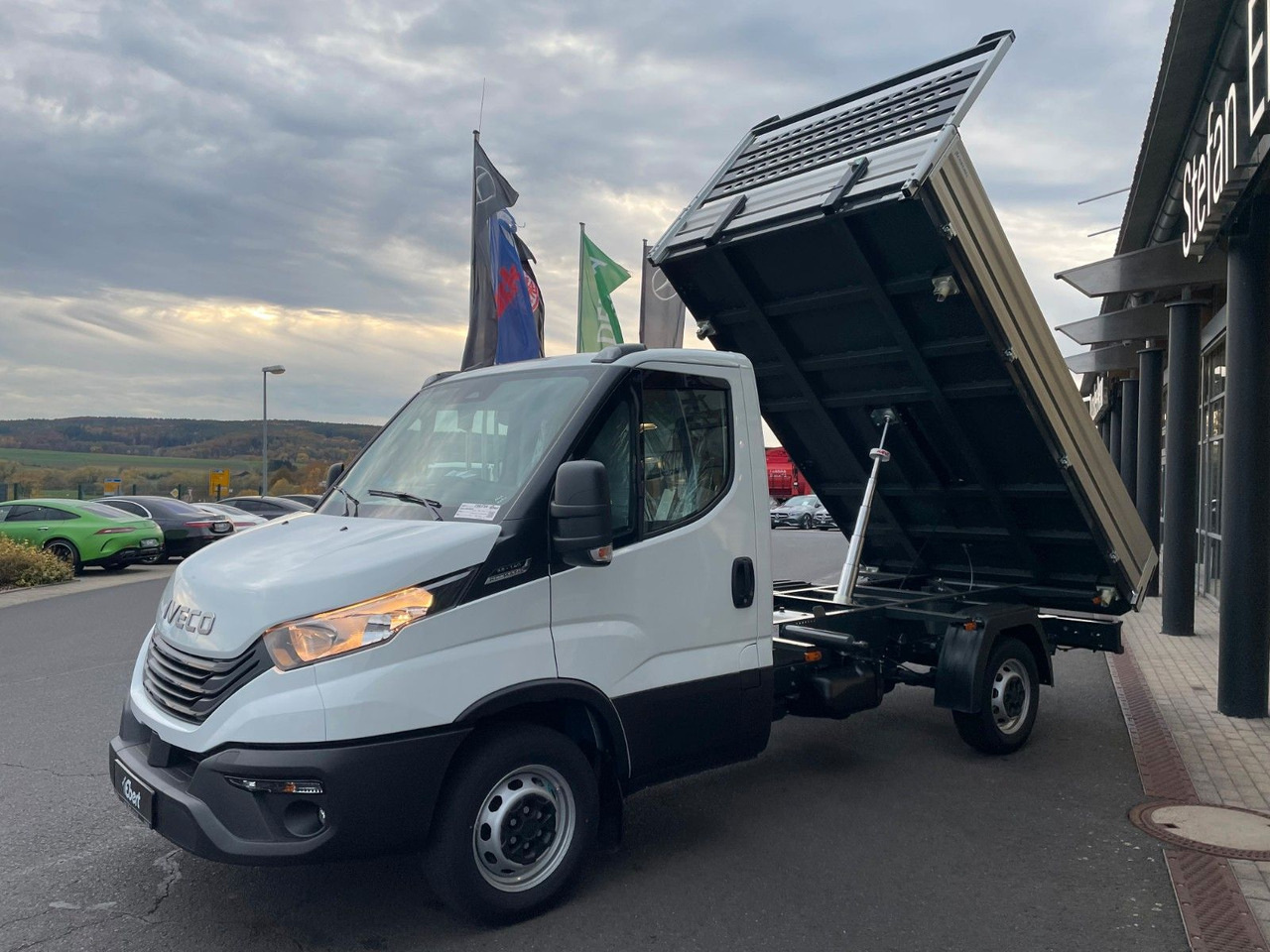 Iveco Daily 35S14 A8*R3.450mm*Automatik*Kamera*2Sitze* - Transportbil med tippflak: bild 3 Iveco Daily 35S14 A8*R3.450mm*Automatik*Kamera*2Sitze* - Transportbil med tippflak: bild 3
