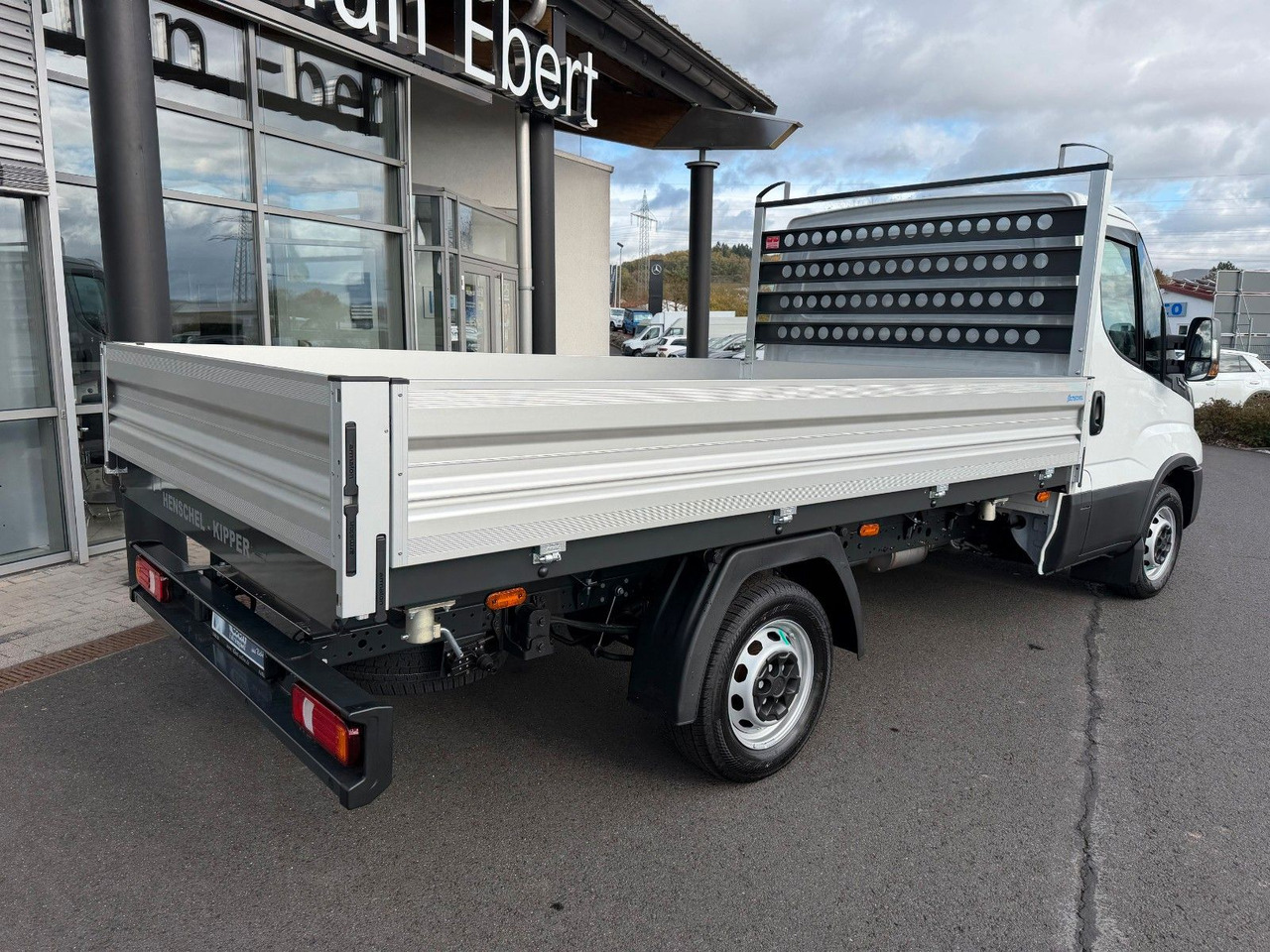 Iveco Daily 35S14 A8 *R3.450mm*Automatik*Klima* 4x - Transportbil med tippflak: bild 5 Iveco Daily 35S14 A8 *R3.450mm*Automatik*Klima* 4x - Transportbil med tippflak: bild 5