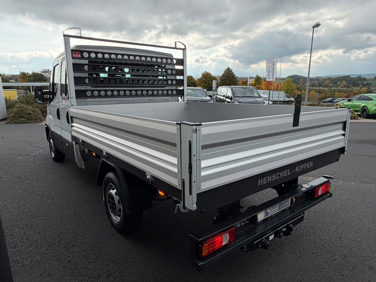 Iveco Daily 35S16 A8 *R.3450mm*Automatik*AHK*7-Sitze* - Transportbil med tippflak, Dubbelhytt transportbil: bild 4 Iveco Daily 35S16 A8 *R.3450mm*Automatik*AHK*7-Sitze* - Transportbil med tippflak, Dubbelhytt transportbil: bild 4