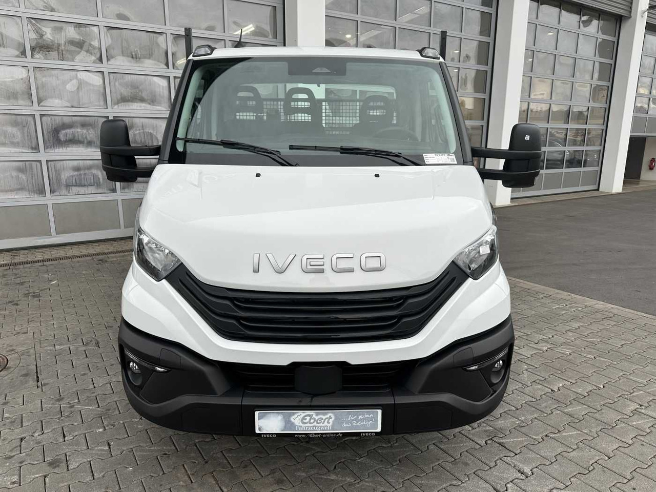 Iveco Daily 70C18H 3-S.-Kipper *R3.750mm*2xAHK* 4x - Transportbil med tippflak: bild 2 Iveco Daily 70C18H 3-S.-Kipper *R3.750mm*2xAHK* 4x - Transportbil med tippflak: bild 2