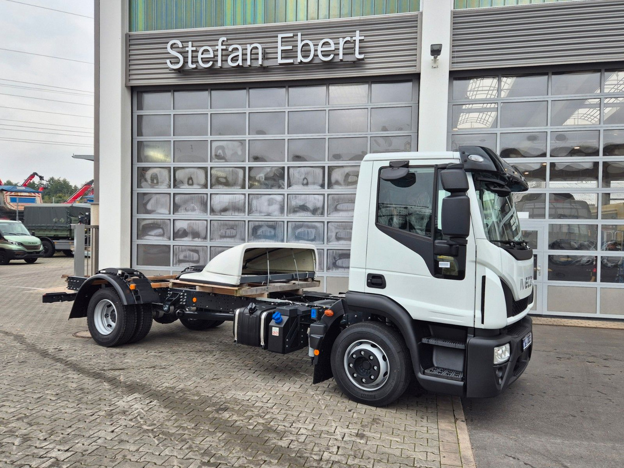 Iveco Eurocargo ML120E21/FP Spoiler Klima Xenon 3 St. - Chassi lastbil: bild 5 Iveco Eurocargo ML120E21/FP Spoiler Klima Xenon 3 St. - Chassi lastbil: bild 5