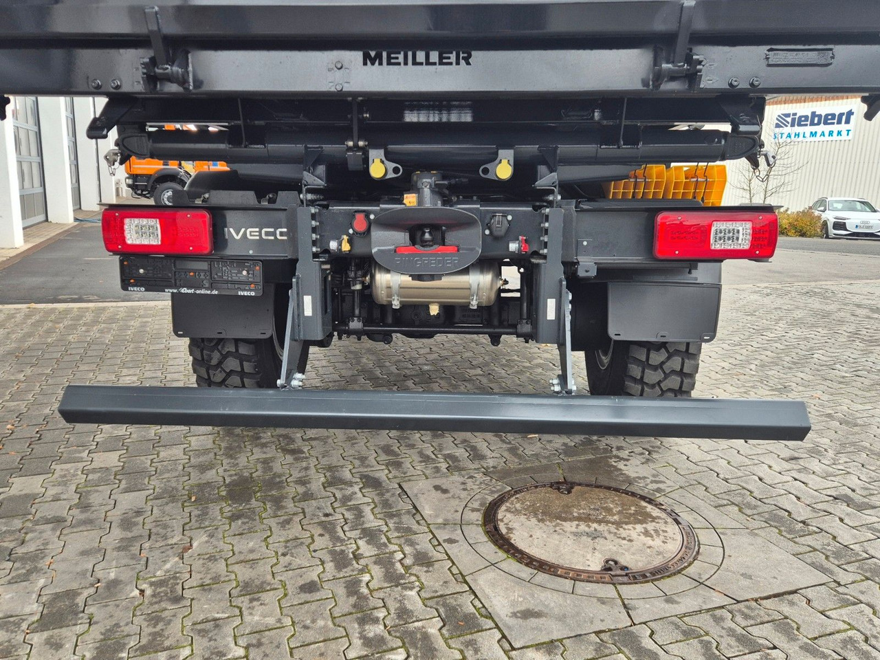 Tippbil lastbil, Kranbil Iveco Eurocargo ML150E32WS 4x4 Kran HMF 1130K Funk AHK: bild 16