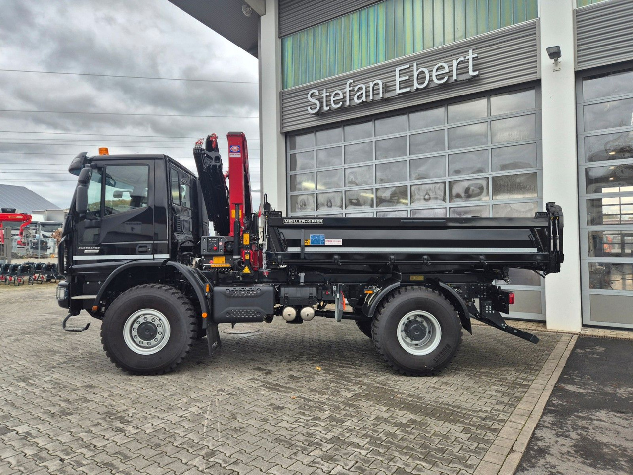 Tippbil lastbil, Kranbil Iveco Eurocargo ML150E32WS 4x4 Kran HMF 1130K Funk AHK: bild 10