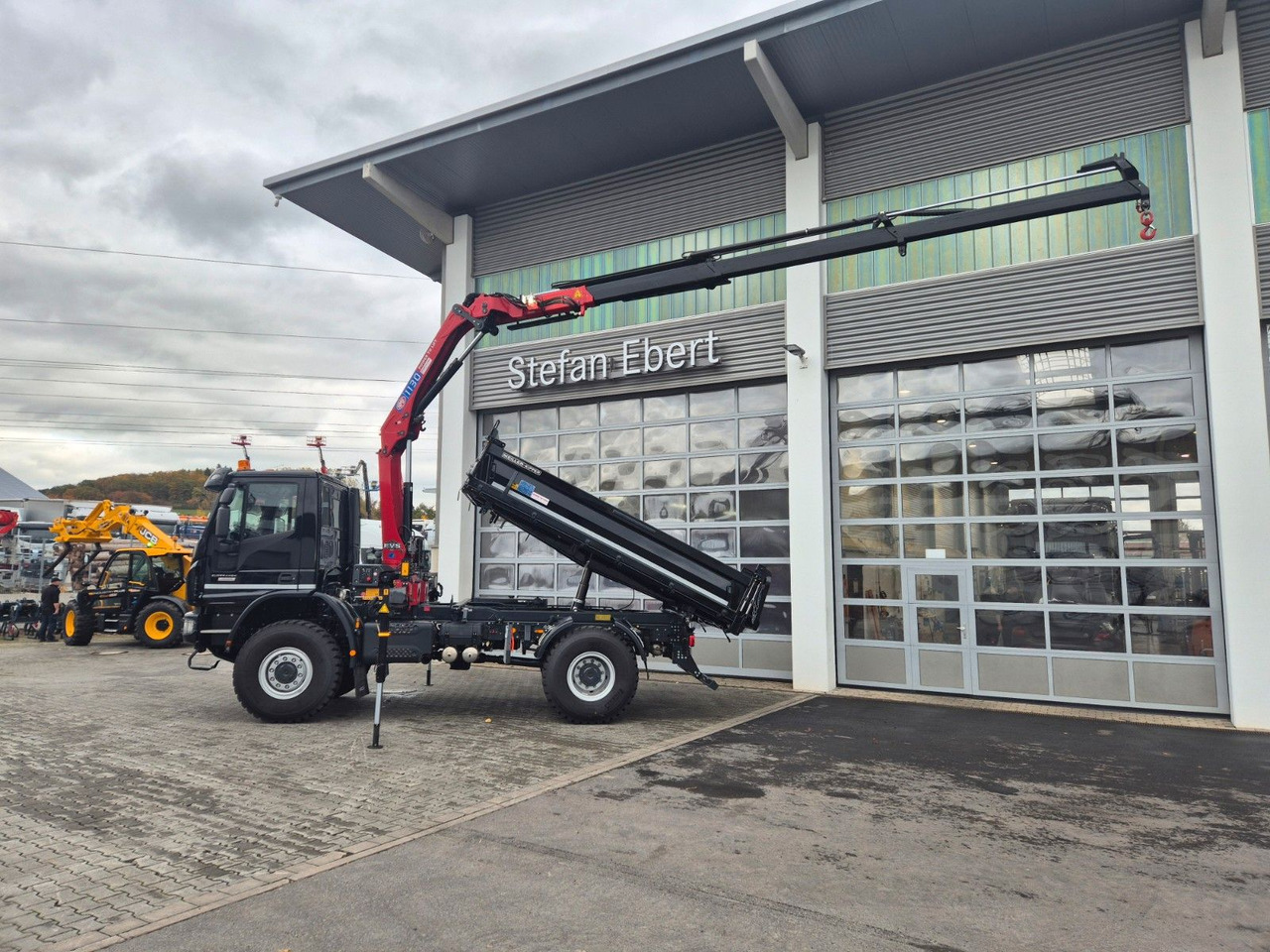 Tippbil lastbil, Kranbil Iveco Eurocargo ML150E32WS 4x4 Kran HMF 1130K Funk AHK: bild 11