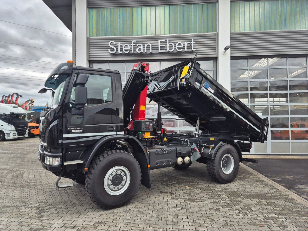 Tippbil lastbil, Kranbil Iveco Eurocargo ML150E32WS 4x4 Kran HMF 1130K Funk AHK: bild 35