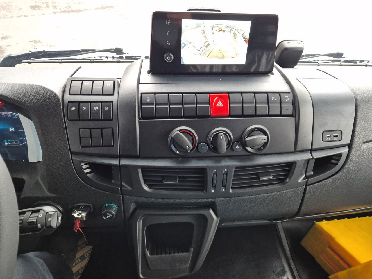 Volymskåp Iveco Eurocargo ML75E21/P LBW 3 Sitze Klima: bild 17 Volymskåp Iveco Eurocargo ML75E21/P LBW 3 Sitze Klima: bild 17