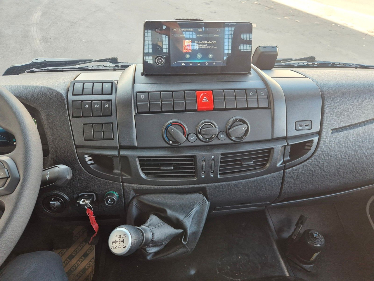 Transportbil med tippflak Iveco Eurocargo ML80E21 Meiller 2x AHK 3 Sitze Klima: bild 15 Transportbil med tippflak Iveco Eurocargo ML80E21 Meiller 2x AHK 3 Sitze Klima: bild 15