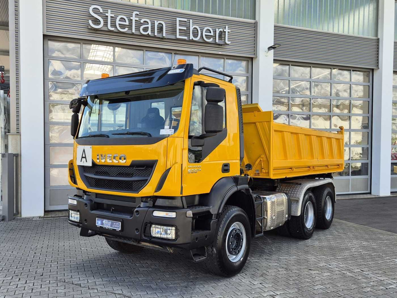 Iveco Trakker AD380T50 6x4 Kipper/SZM Wechselsystem - Tippbil lastbil: bild 2 Iveco Trakker AD380T50 6x4 Kipper/SZM Wechselsystem - Tippbil lastbil: bild 2