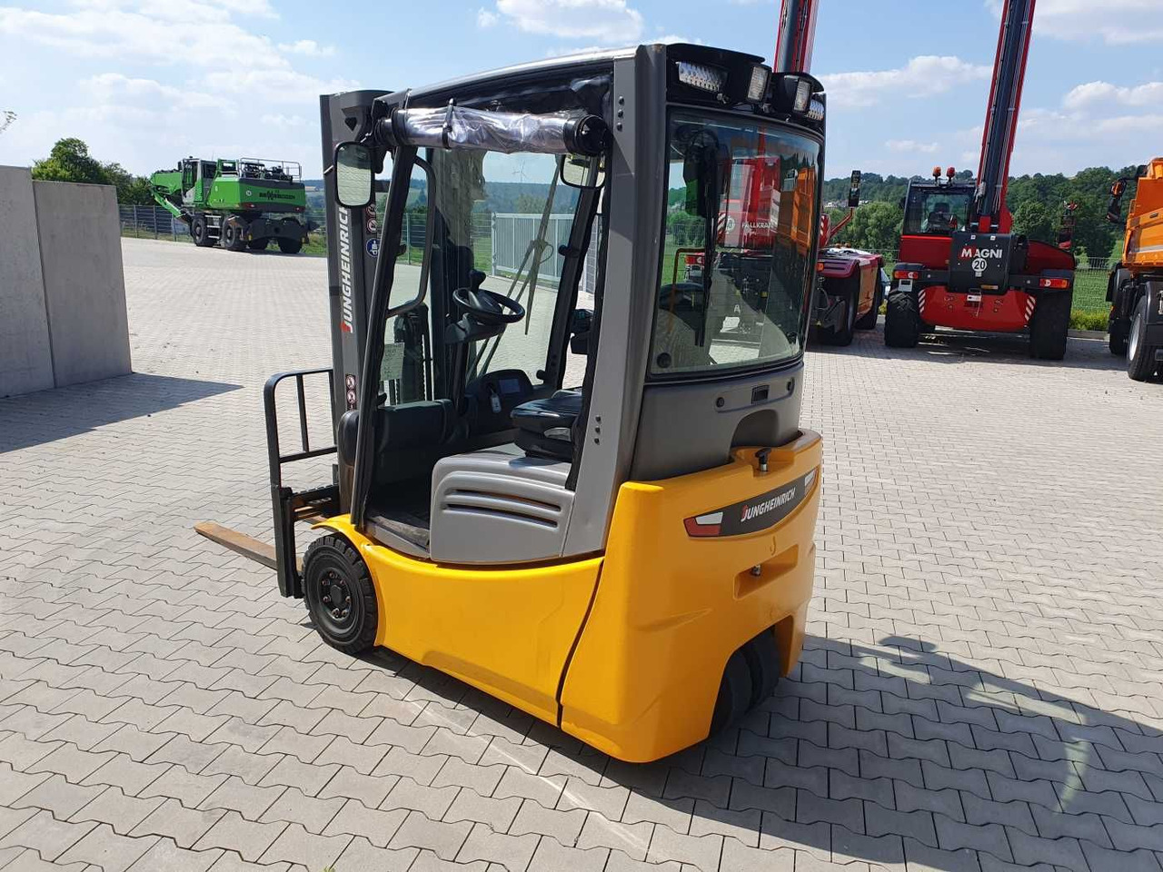 Eltruck Jungheinrich EFG 215 / Triplex: 4.25m! / SS / nur 2.184h!: bild 6 Eltruck Jungheinrich EFG 215 / Triplex: 4.25m! / SS / nur 2.184h!: bild 6