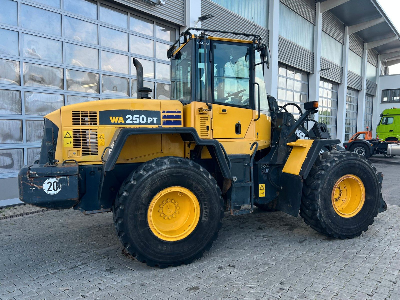 Komatsu WA 250 PT - 5H / 12.390h / - Hjullastare: bild 4 Komatsu WA 250 PT - 5H / 12.390h / - Hjullastare: bild 4