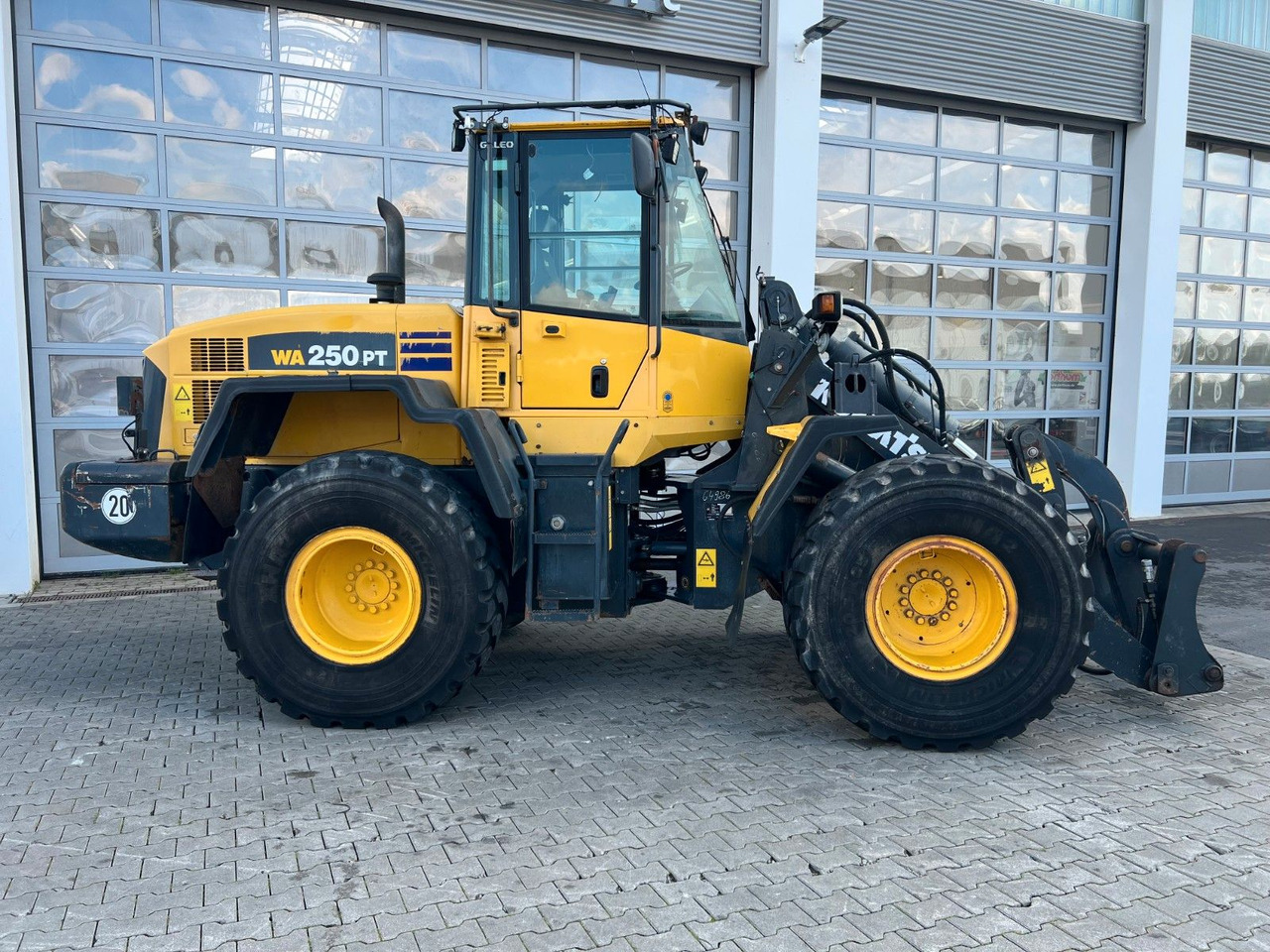 Komatsu WA 250 PT - 5H / 12.390h / - Hjullastare: bild 3 Komatsu WA 250 PT - 5H / 12.390h / - Hjullastare: bild 3