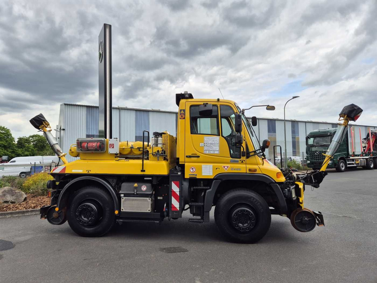 Mercedes-Benz Unimog U400 4x4 Zweiwege ZAGRO 800t/52 Achsen - Lastbil: bild 5 Mercedes-Benz Unimog U400 4x4 Zweiwege ZAGRO 800t/52 Achsen - Lastbil: bild 5