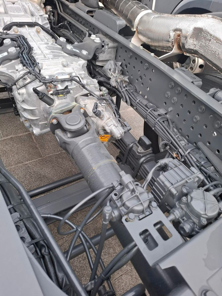 Mercedes-Benz Arocs 4153 8x4 Fahrgestell - Chassi lastbil: bild 5 Mercedes-Benz Arocs 4153 8x4 Fahrgestell - Chassi lastbil: bild 5