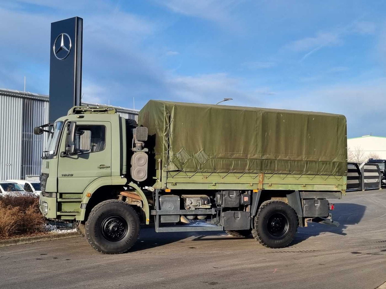 Mercedes-Benz Axor 1829 A 4x4 Pritsche/Plane 10 Stück - Flakbil: bild 5 Mercedes-Benz Axor 1829 A 4x4 Pritsche/Plane 10 Stück - Flakbil: bild 5