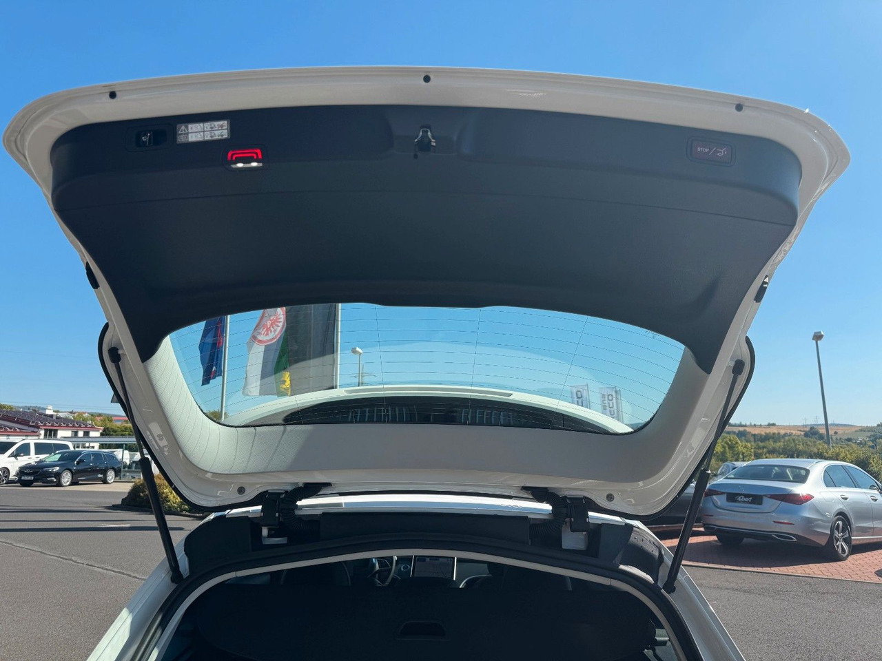 Kombi Mercedes-Benz C 180 T Avantgarde+AHK+Memory+Ambiente+TotW: bild 9 Kombi Mercedes-Benz C 180 T Avantgarde+AHK+Memory+Ambiente+TotW: bild 9