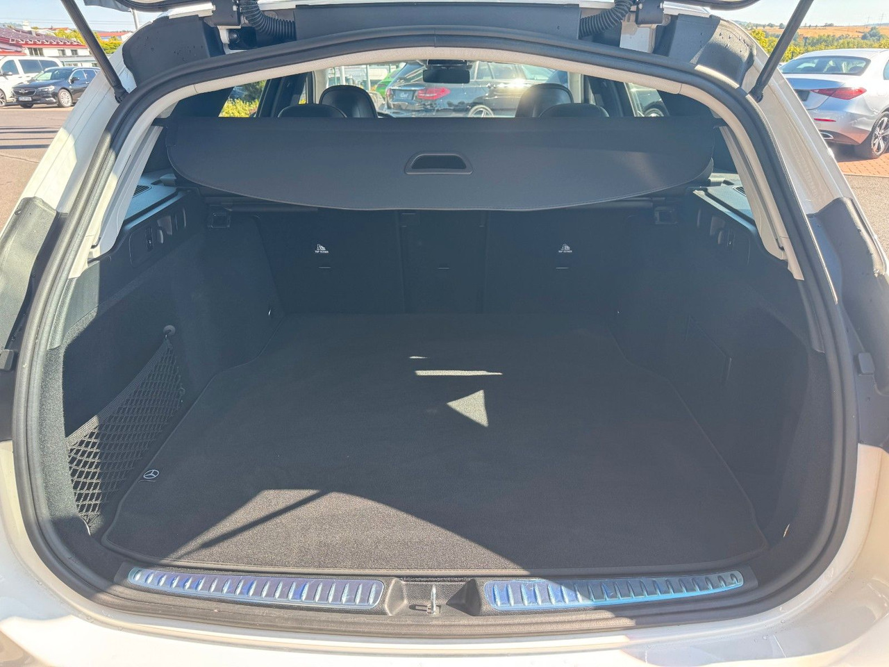 Kombi Mercedes-Benz C 180 T Avantgarde+AHK+Memory+Ambiente+TotW: bild 8 Kombi Mercedes-Benz C 180 T Avantgarde+AHK+Memory+Ambiente+TotW: bild 8