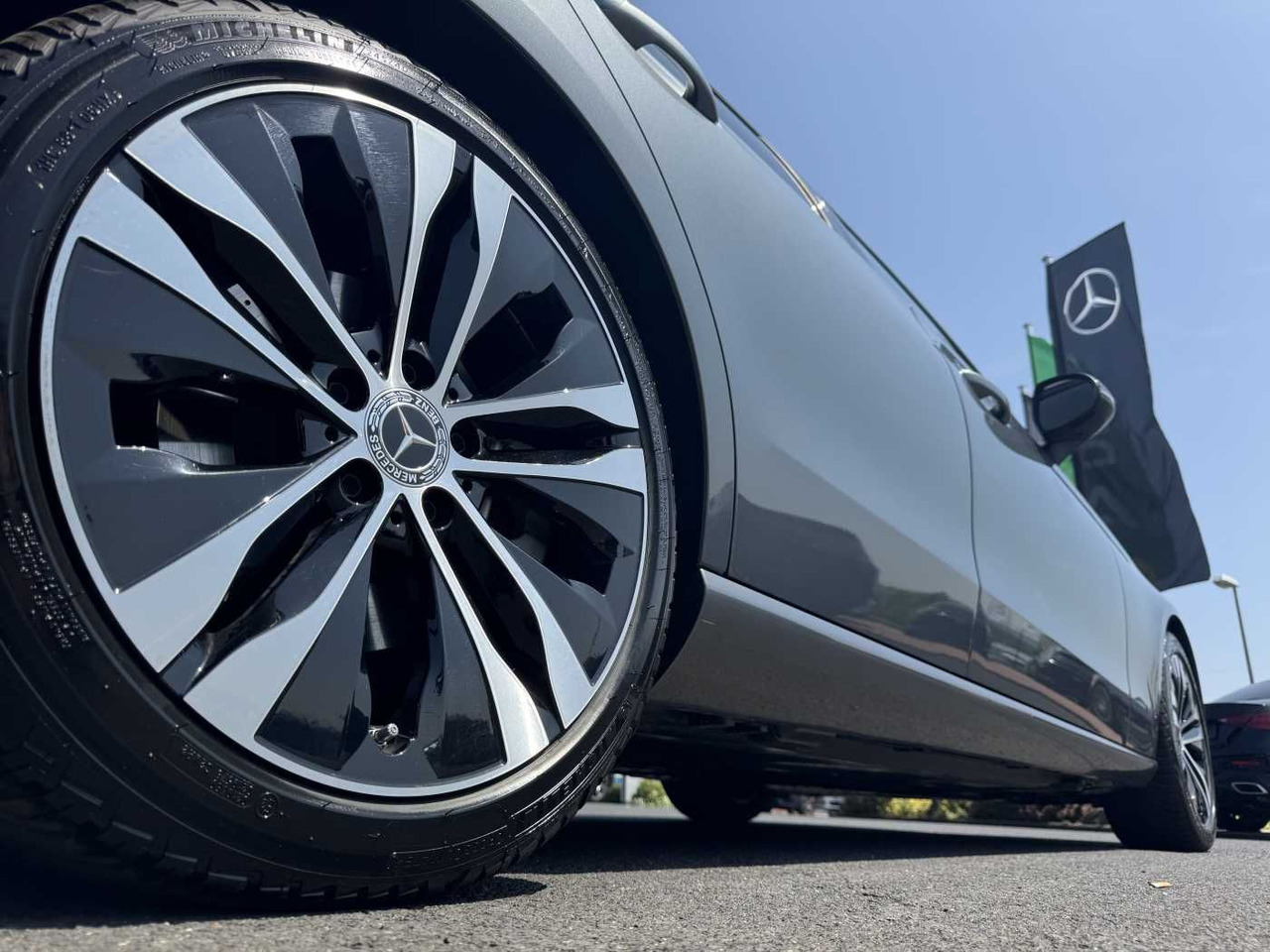 Mercedes-Benz C 300 4M Avantgarde+Pano+Bumester+AHK+RFK+ Night - Sedan: bild 5 Mercedes-Benz C 300 4M Avantgarde+Pano+Bumester+AHK+RFK+ Night - Sedan: bild 5