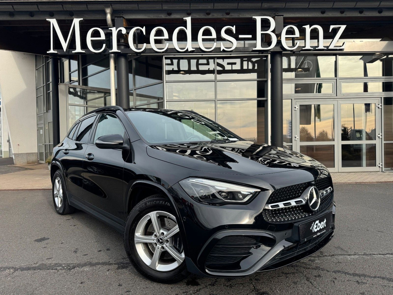 Mercedes-Benz GLA 200 AMG+Pano+Distr+Ambiente+Multibeam+ - SUV: bild 1 Mercedes-Benz GLA 200 AMG+Pano+Distr+Ambiente+Multibeam+ - SUV: bild 1