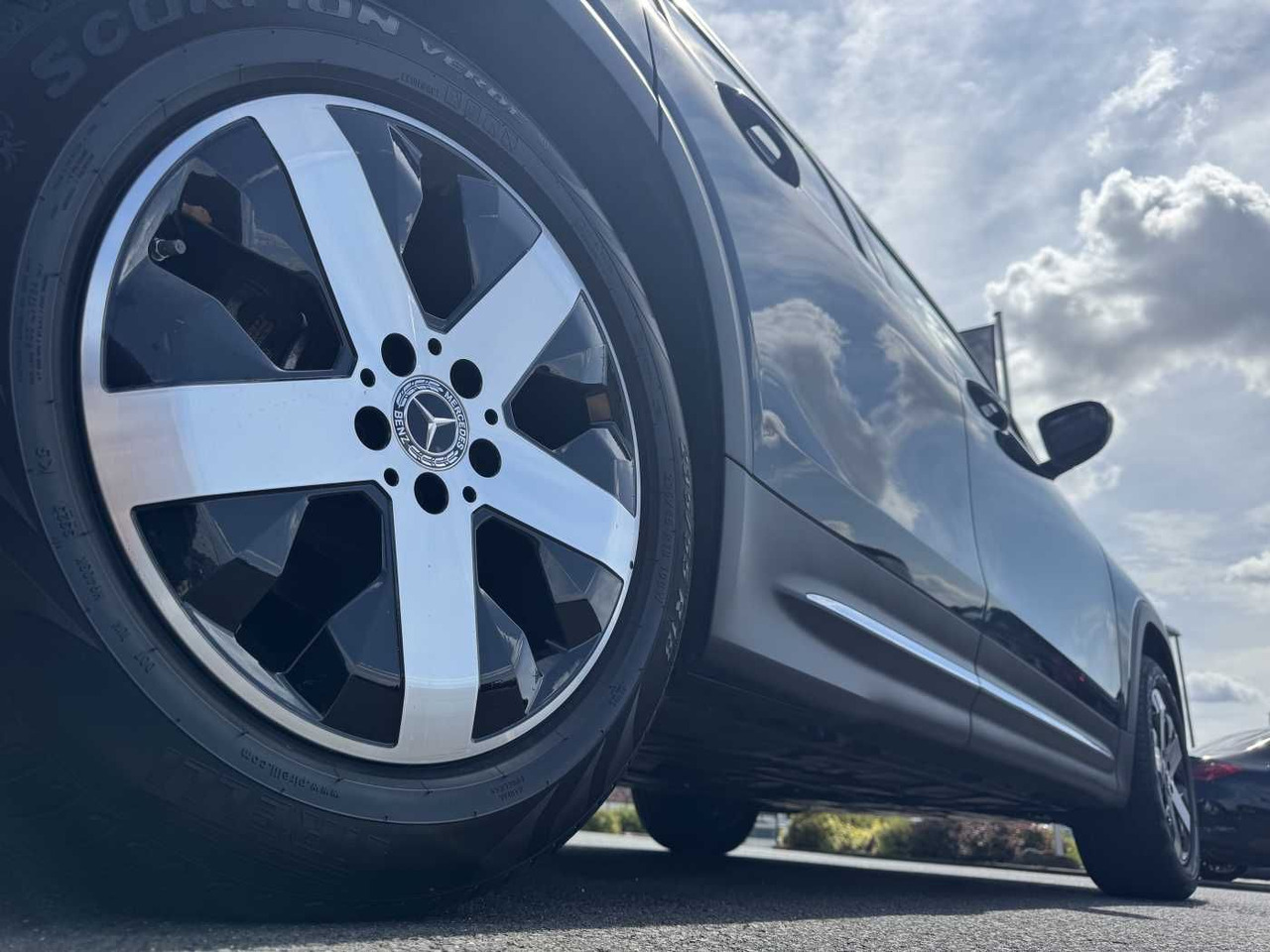 Mercedes-Benz GLB 180 Progressive+AHK+RKamera+LED+ IHC+DAB - SUV: bild 5 Mercedes-Benz GLB 180 Progressive+AHK+RKamera+LED+ IHC+DAB - SUV: bild 5