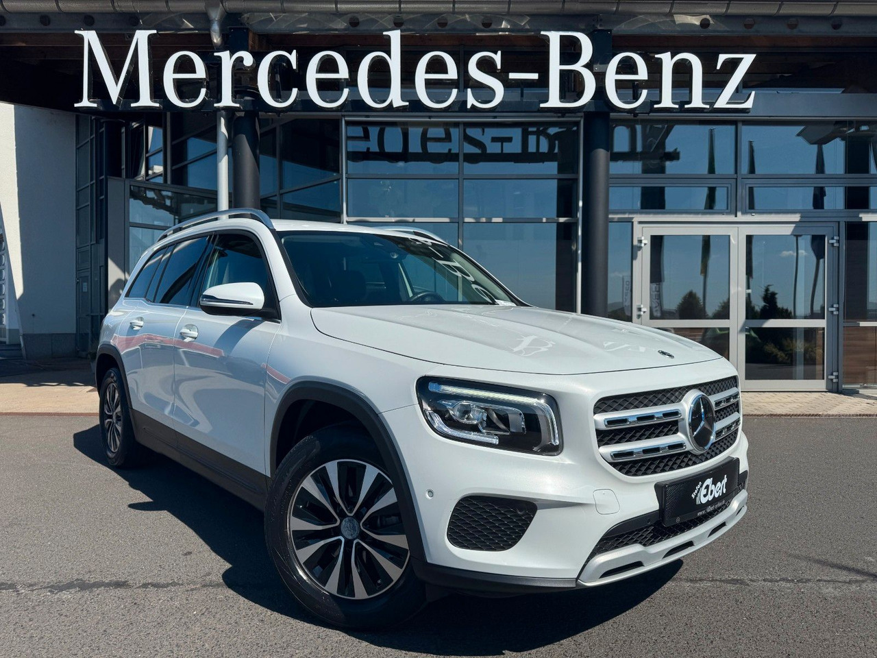 Mercedes-Benz GLB 180 Style+Distronic+RKamera+Vollleder - SUV: bild 1 Mercedes-Benz GLB 180 Style+Distronic+RKamera+Vollleder - SUV: bild 1