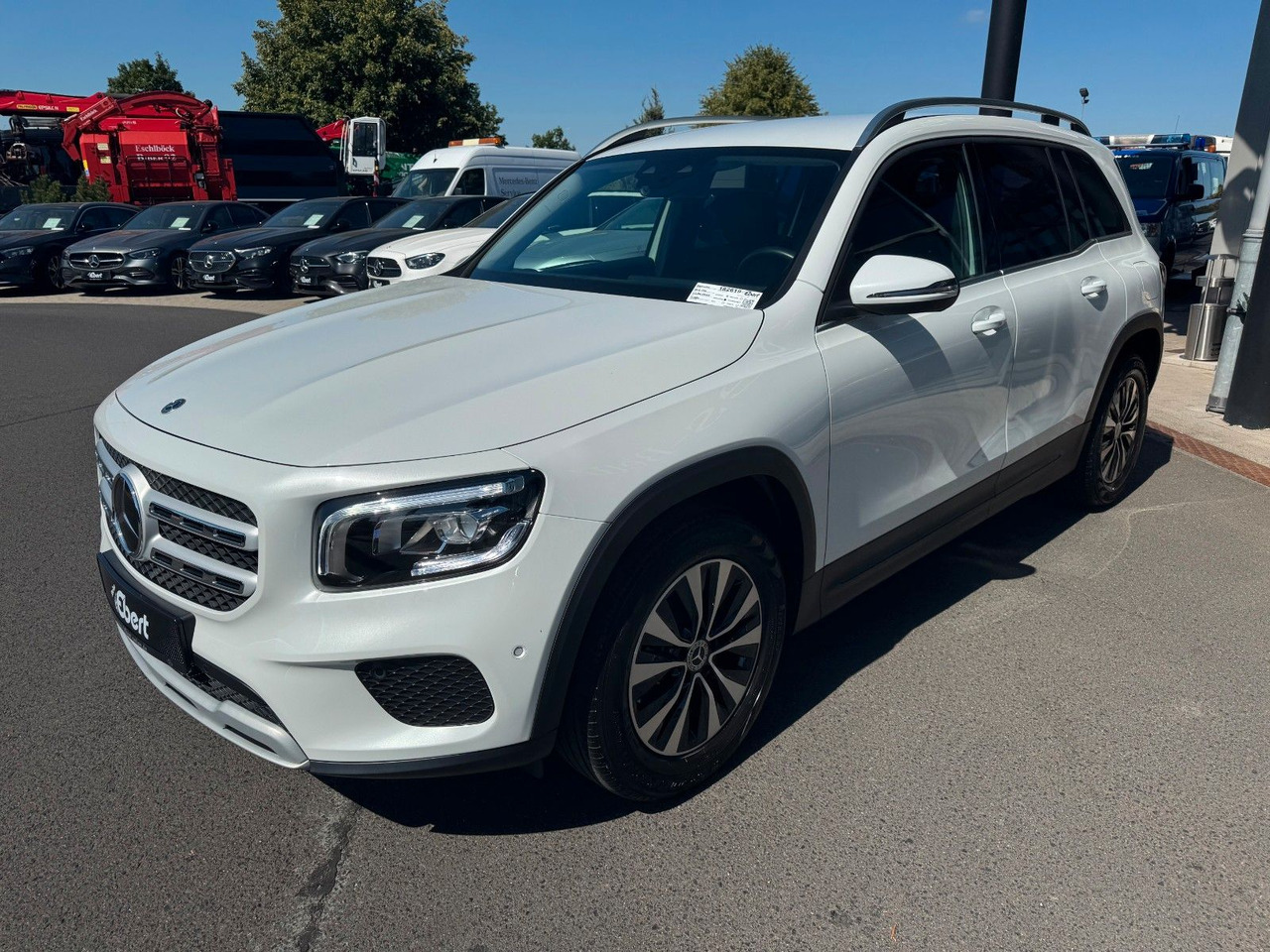 Mercedes-Benz GLB 180 Style+Distronic+RKamera+Vollleder - SUV: bild 2 Mercedes-Benz GLB 180 Style+Distronic+RKamera+Vollleder - SUV: bild 2