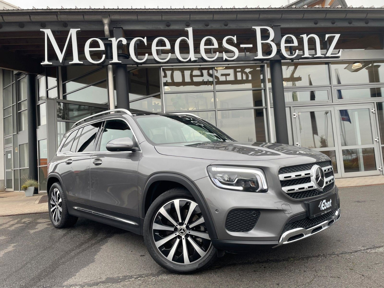 Mercedes-Benz GLB 220 d 4MATIC Progressive AHK+Memory+Pano+360 - SUV: bild 1 Mercedes-Benz GLB 220 d 4MATIC Progressive AHK+Memory+Pano+360 - SUV: bild 1