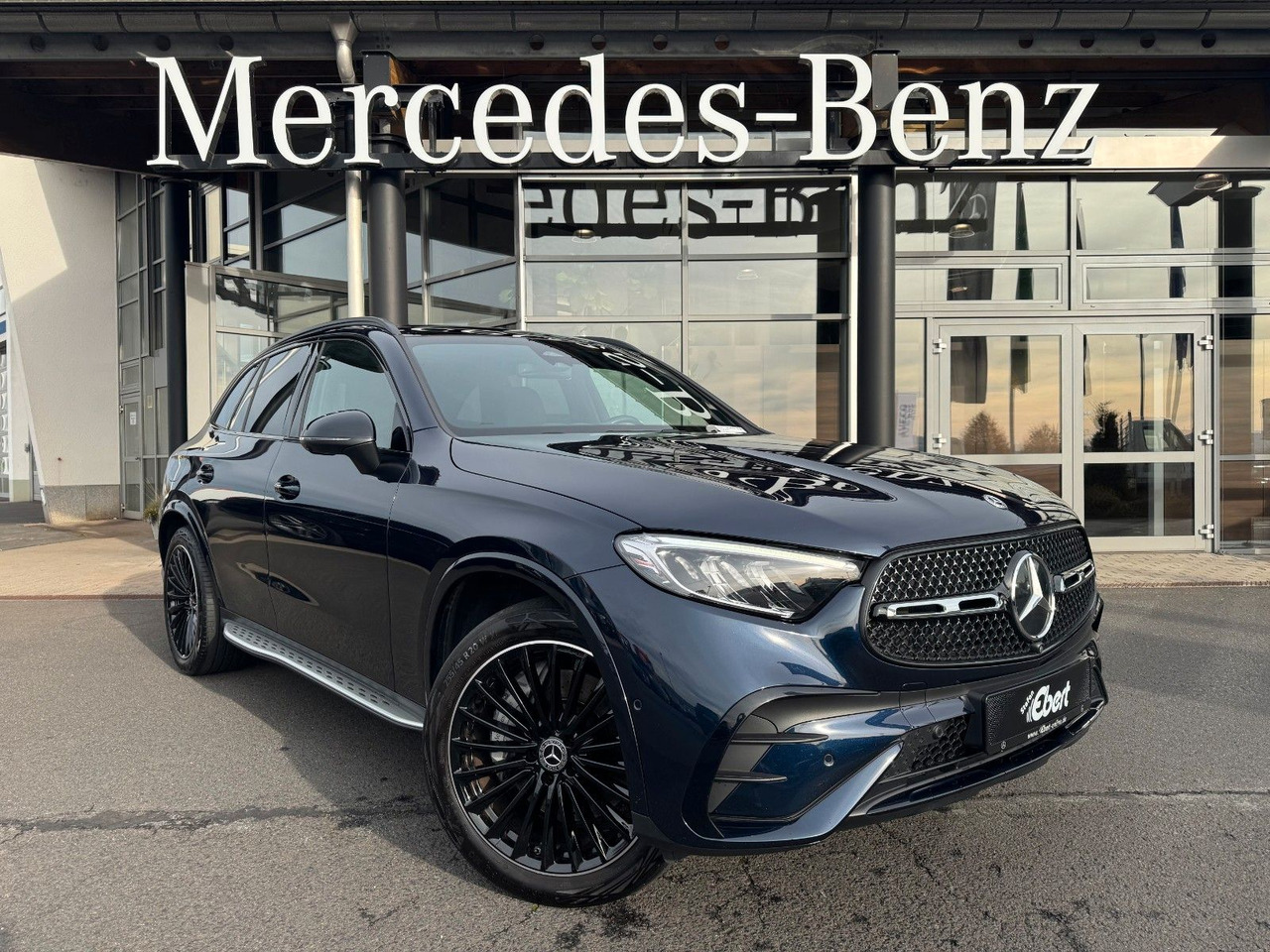 Mercedes-Benz GLC 300 4M+AMG+Pano+Burm+360+Memory - SUV: bild 1 Mercedes-Benz GLC 300 4M+AMG+Pano+Burm+360+Memory - SUV: bild 1